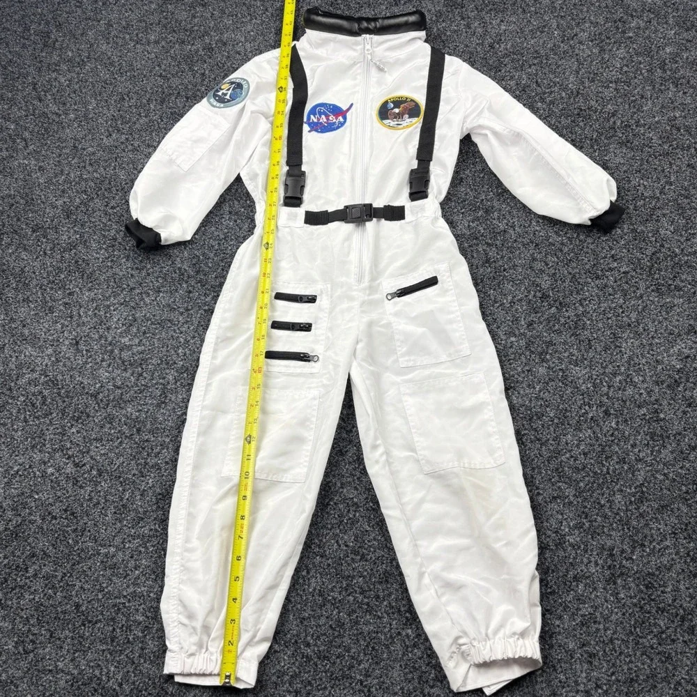 Aeromax Get Real Gear Kids Size 6-8 White NASA Jr Astronaut Flight Suit Costume